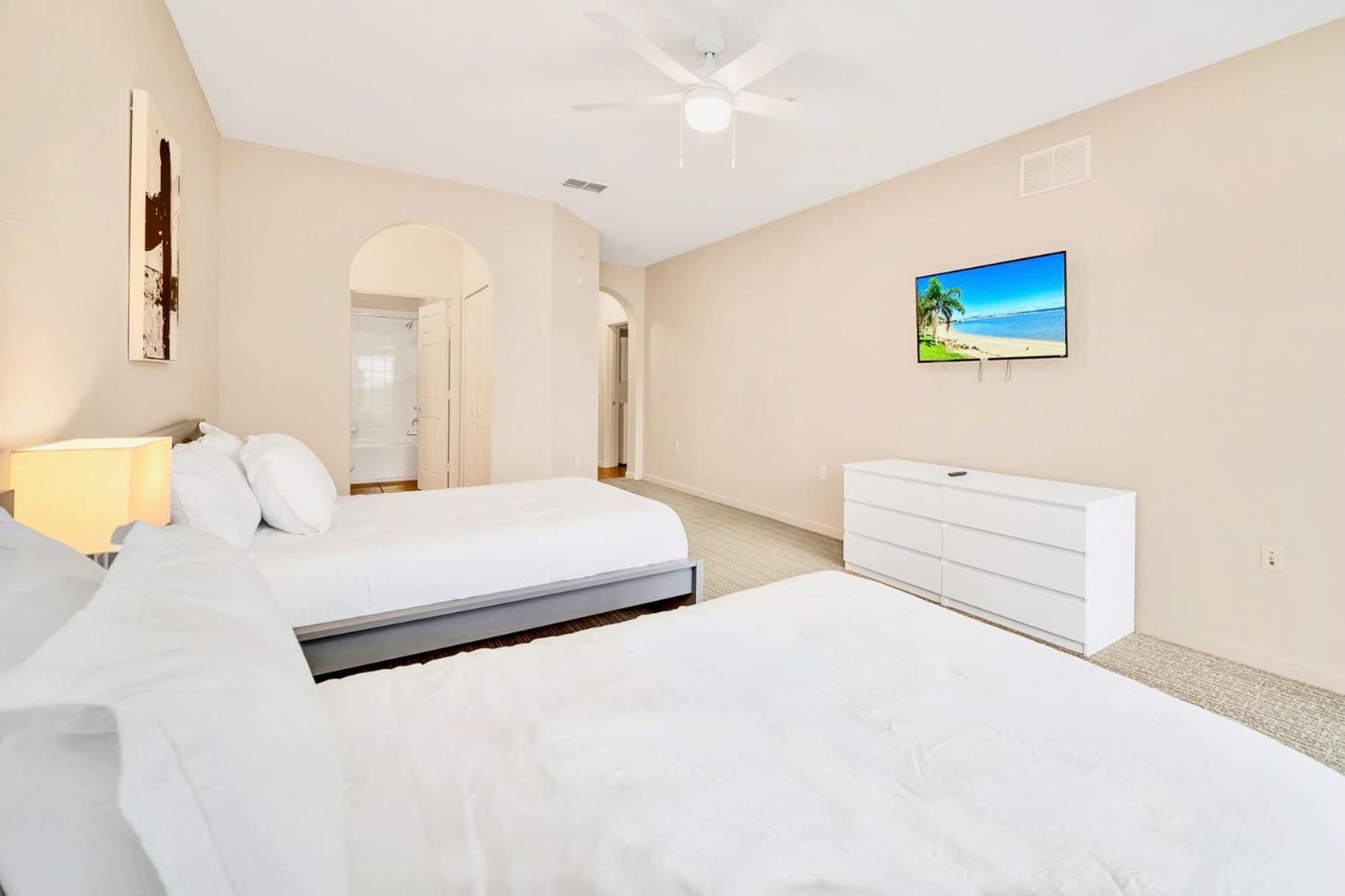 Luxury 2Br Condo - Pool & Hot Tub - Near Disney Орландо Экстерьер фото